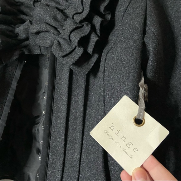 HINGE | NWT Wool Ruffle Jacket Blazer Charcoal Ruffle Collar Size Large Women’s - Picture 4 of 12